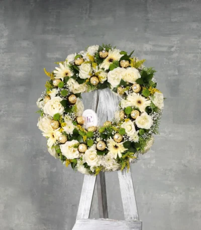 Love Circle White Roses