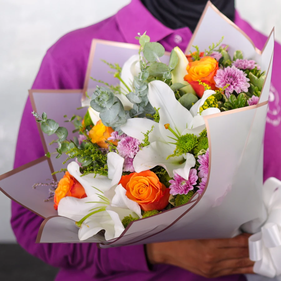 Elegant Lady Hand Bouquet Elegant Lady Hand Bouquet