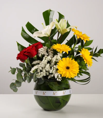 Helwa El Donia Flower Vase Arrangement