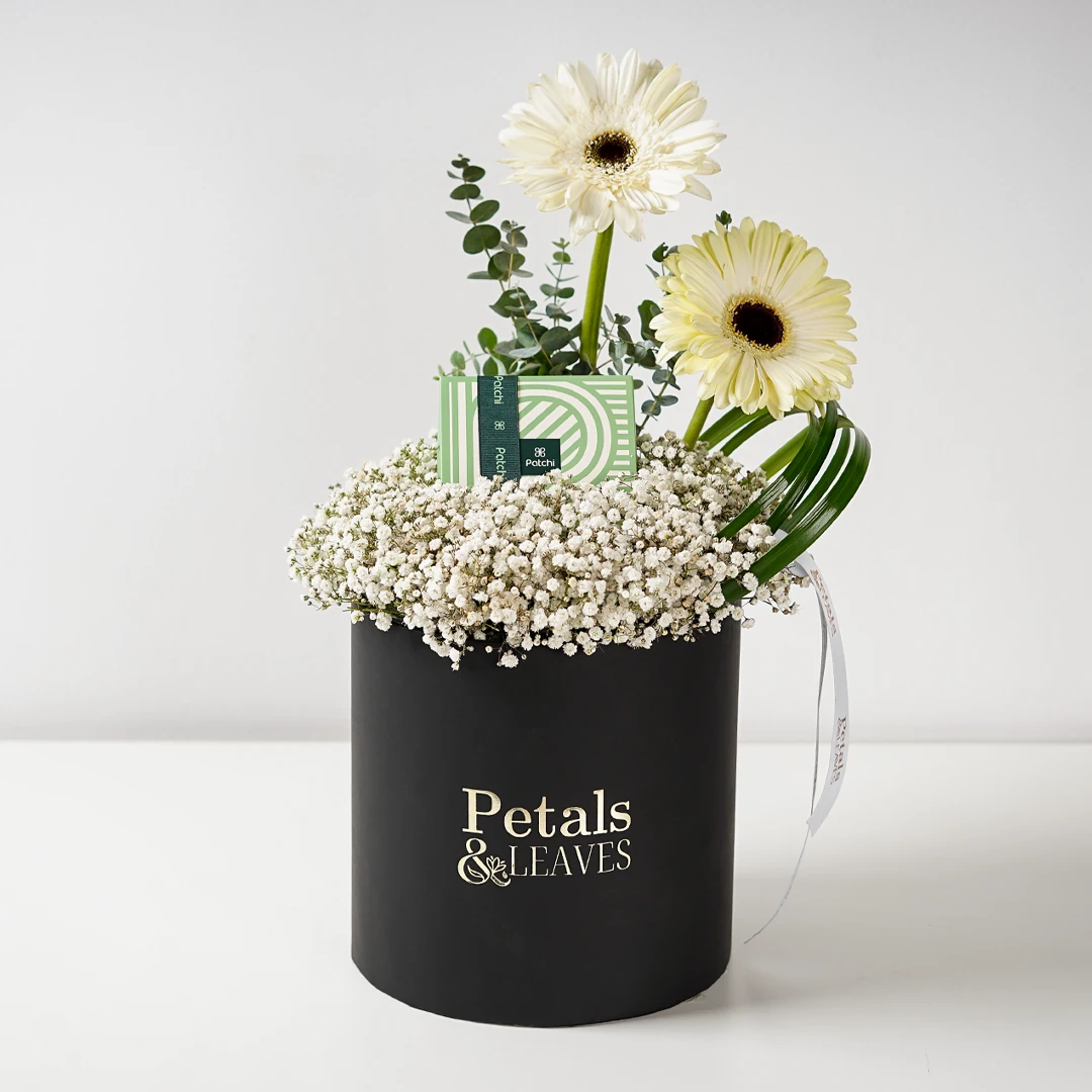 Petals & Patchi Flower & Chocolate Box Petals & Patchi Flower & Chocolate Box